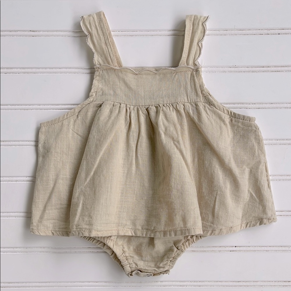 MINIME FIT VGUC 100% Cotton Light Weight Sad Beige Neutral Scalloped Twirl Dress
